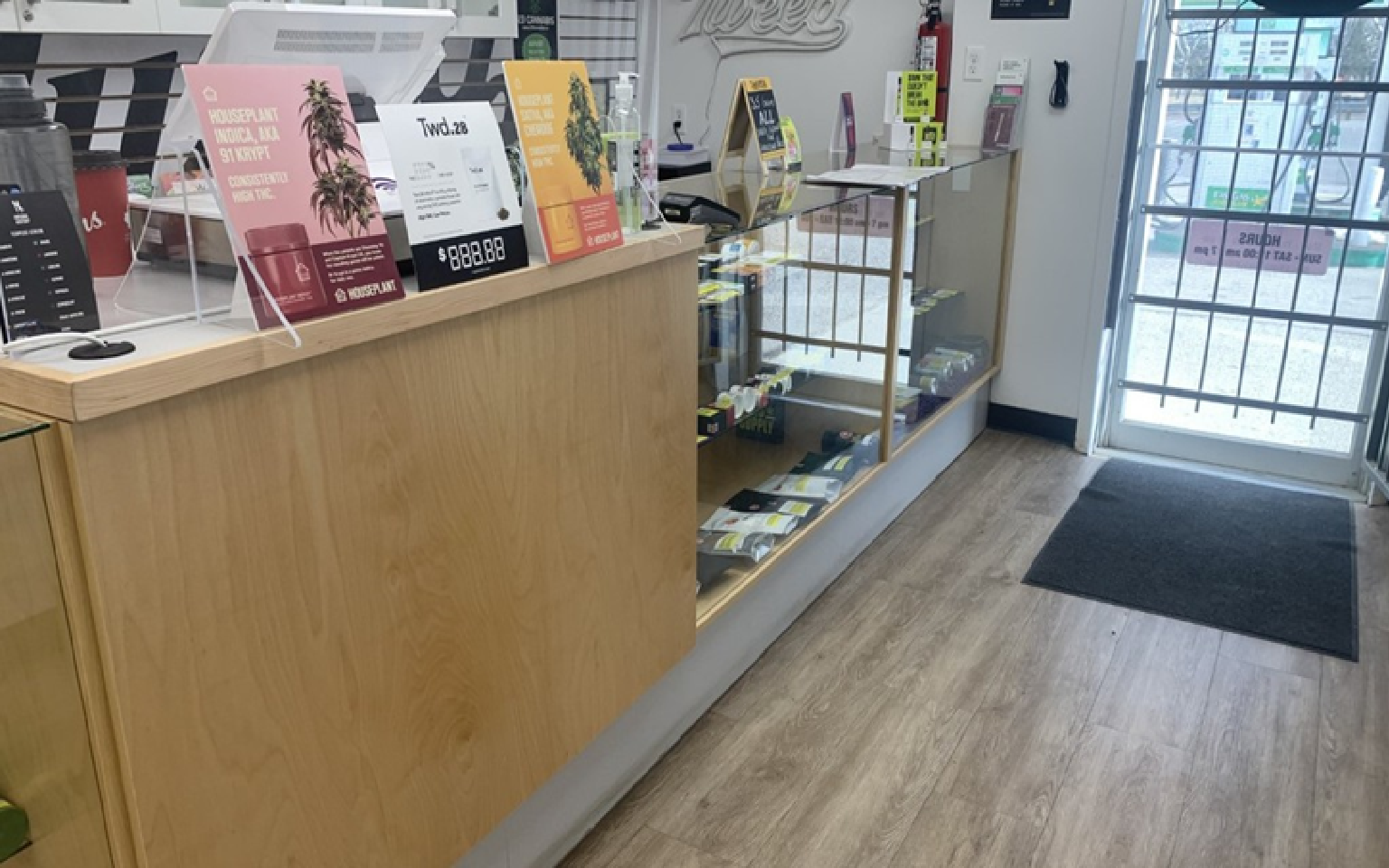 CANNABIS STORE FOR SALE N OF CALGARY